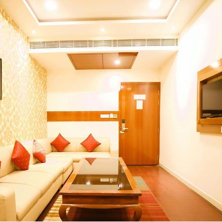 Hotel Panchsheel Ayodhya 외부 사진