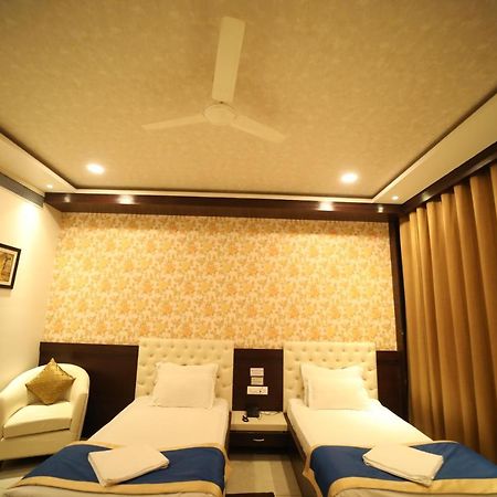 Hotel Panchsheel Ayodhya 외부 사진