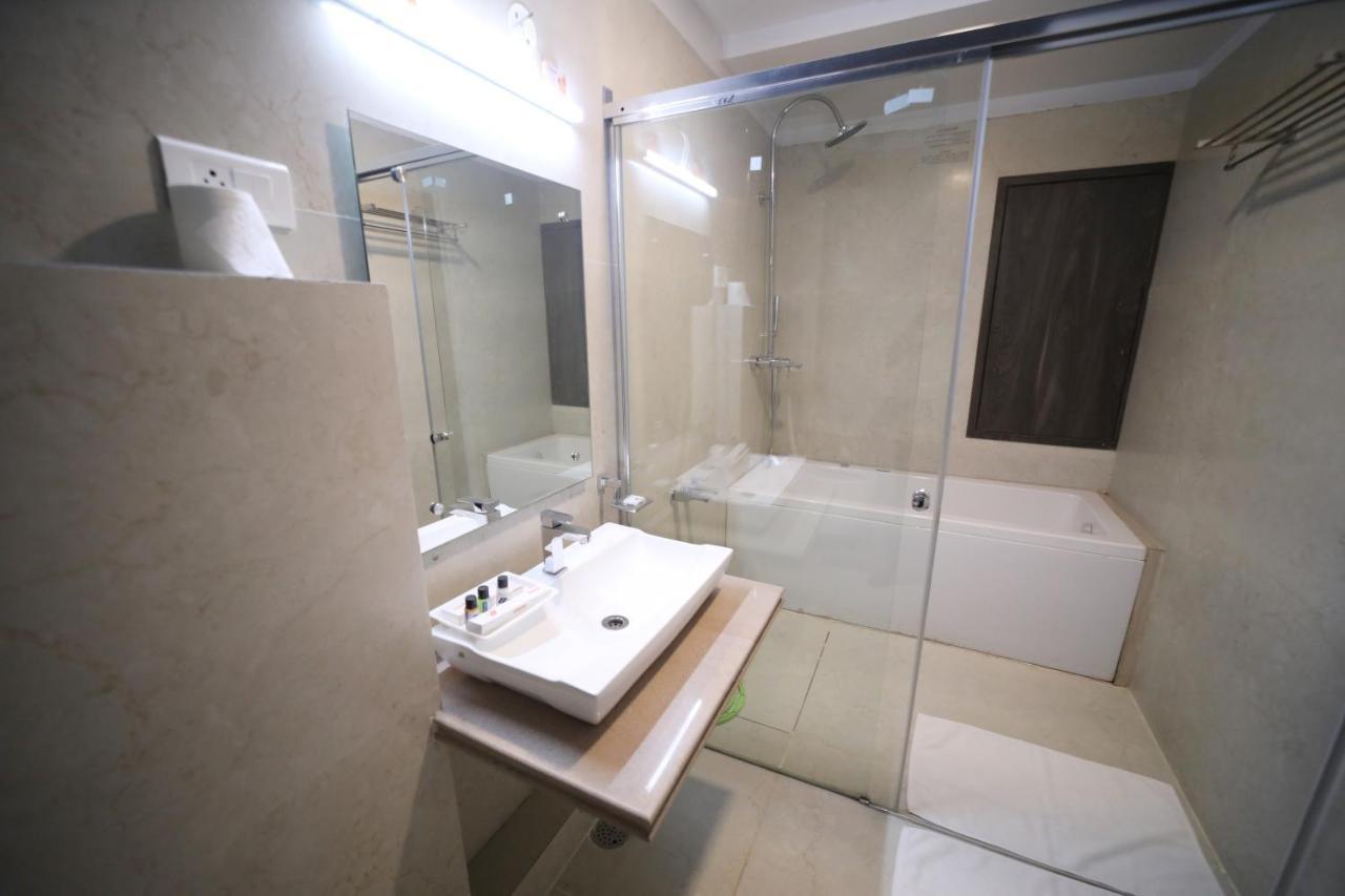 Hotel Panchsheel Ayodhya 외부 사진